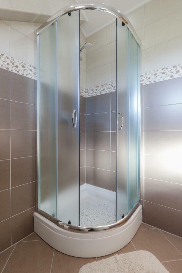 Apartment Ivan & Iva Gornji Vaganac エクステリア 写真