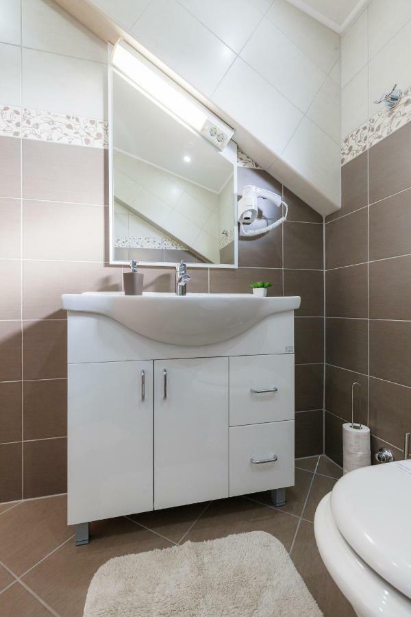 Apartment Ivan & Iva Gornji Vaganac エクステリア 写真